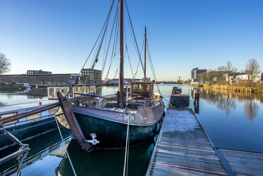 Asile Flottant Hotell Amsterdam Exteriör bild