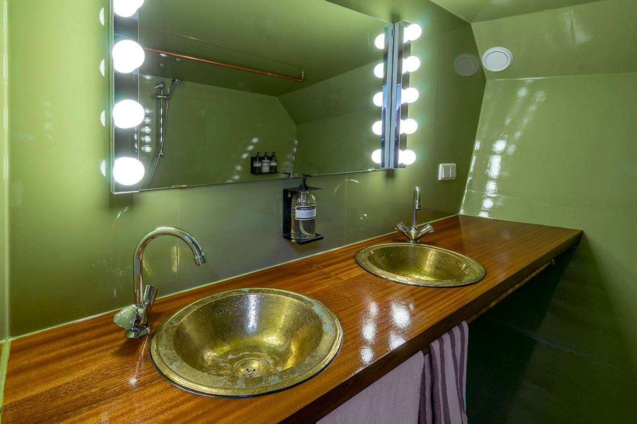 Asile Flottant Hotell Amsterdam Exteriör bild